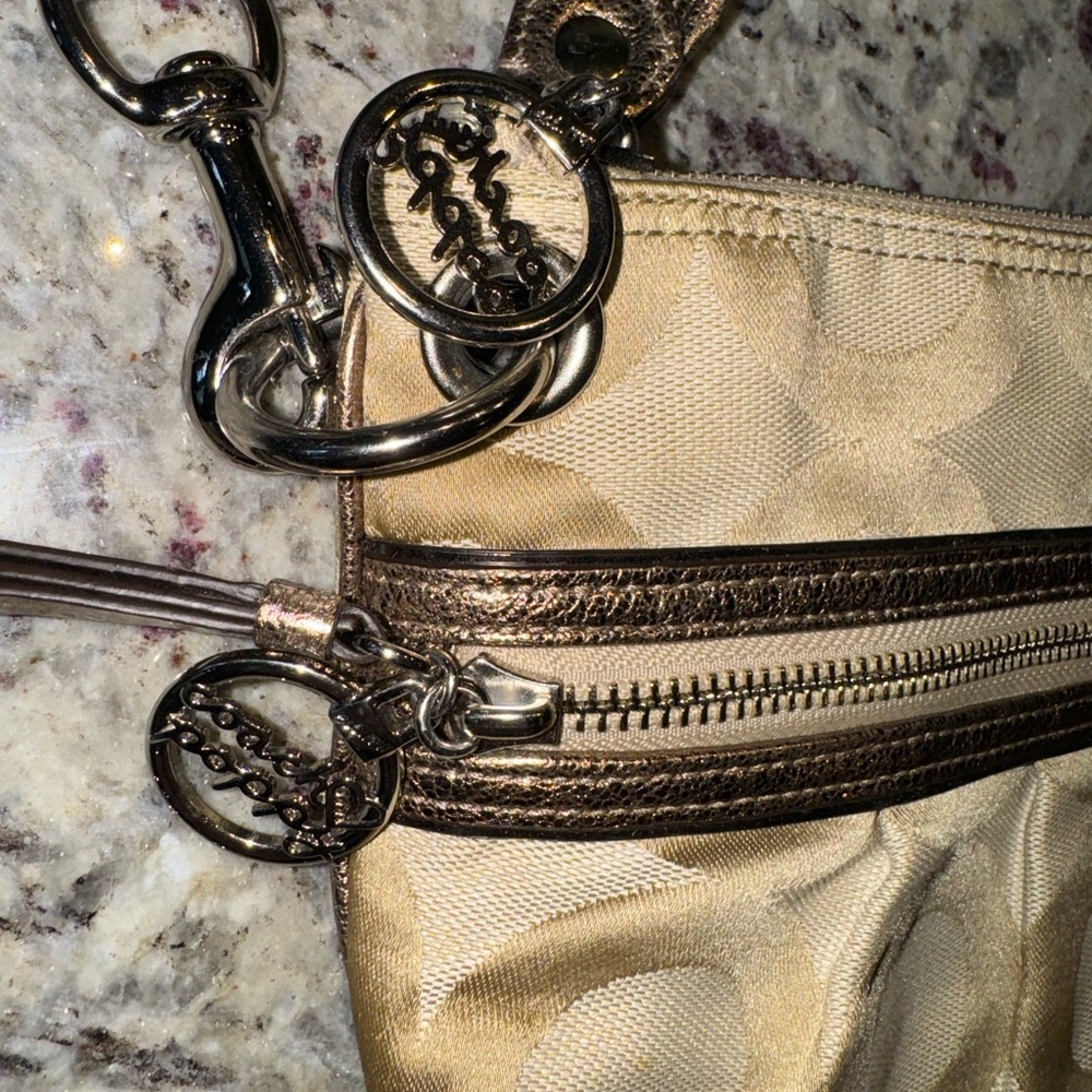 Coach Poppy Crossbody Purse - Picture 5 of 12